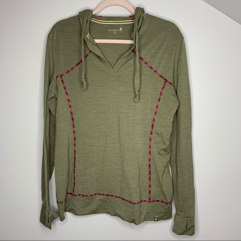 Smart Wool Thin Hooded Pullover Green with pink stitching. L